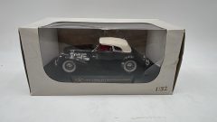 Signature Models Cord 812 Superchrged 1937 1/32 Scatola Lievemente usurata - scala 1:32
