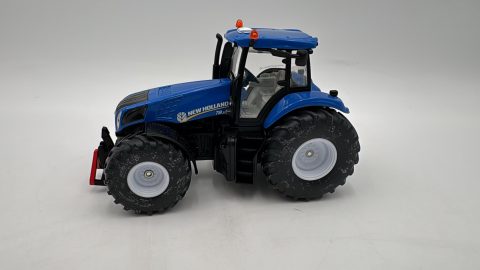 Siku 3273 New Holland T8.390 1/32, senza scatola originale