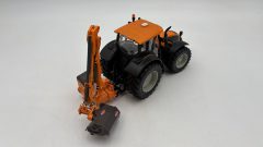 Siku Valtra con falciatrice Kuhn 1/32 senza scatola originale - foto 2