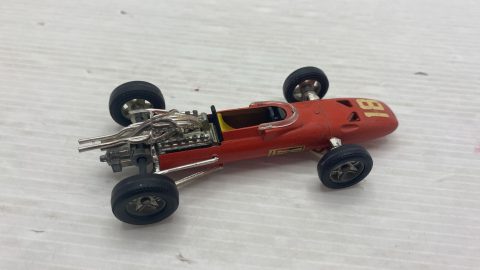 Solido' Ferrari V12 F1 1/43 senza scatola originale, decals e vernice rovinata, segni di usura