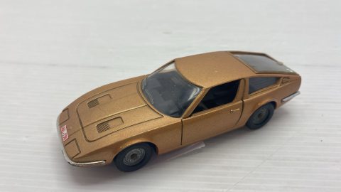 Solido' Maserati Indy 1/43 senza scatola originale, leggeri segni sulla carrozzeria