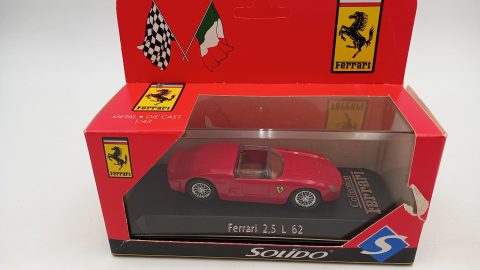 Solido Ferrari 2,5 L 1962 1/43, confezione lievemente usurata