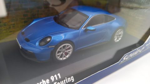 Solido Porsche 911 (992) GT3 Touring 2023 1/43