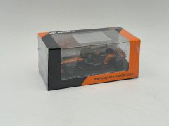 Sparkmodel Mclaren F1 MCL39 1/64 3rd Abu Dhabi GP Drivers' World Champion 2025 n.4 Lando Norris - scala 1:64