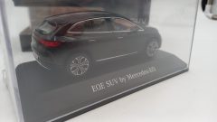 Spark Mercedes EQE SUV 1/43 - foto 2