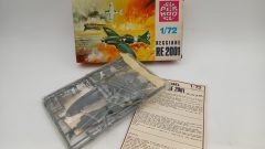 Super Model Reggiane RE2001 1/72, decals con normali segni del tempo - scala 1:72