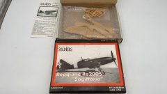 Soldiers Reggiane Re2005 Sagittario 1/48 kit di montaggio aereo militare, scatola con leggeri segni di usura - scala 1:48