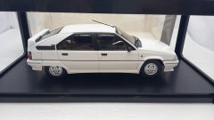 Triple 9 Citroen BX GTI 1990 1/18 - foto 3
