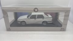 Triple 9 Alfa Romeo 75 1988 1/18 - foto 7