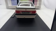 Triple 9 Alfa Romeo 75 1988 1/18 - foto 6