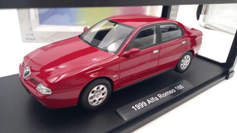 Triple9 Alfa Romeo 166 1999 1/18