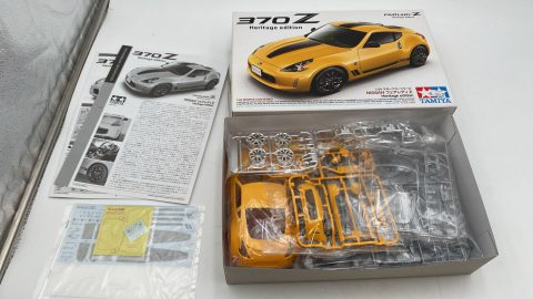 Tamiya Nissan Fairlady 370 Z 1/24 kit di montaggio