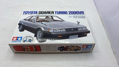 Tamiya Toyota Soarer Turbo 2000VR 1/24 kit di montaggio
