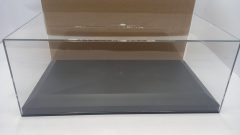 Show case base nera con fermi, misure interne 30,3x15,3x9,3 cm, base di appoggio interna 26,5x12 cm, per modelli fino a 1/18 - foto 4