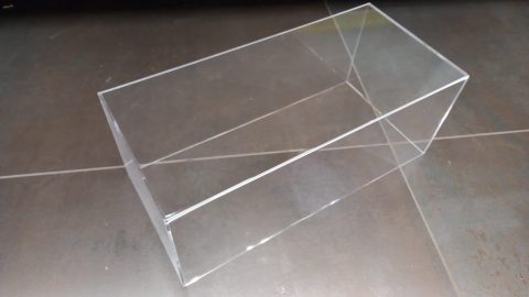 Vetrina teca in plexiglass SOLO COPERCHIO per modelli MR 1/18, misure interne 31,8x14,7x12,2 altezza cm, esterne 32,4x15,2x12,4 altezza cm
