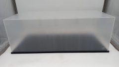 Vetrina/teca showcase in plexiglass per modelli fino alla scala 1/8, misure interne 64,2x29,1x22,4 cm altezza, misure esterne 66x31x23,7 cm altezza - foto 3