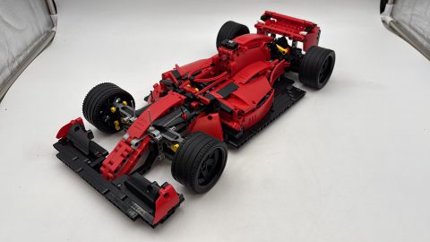 Technol Model Ferrari SF90 1/10 kit montato da 1200 pezzi