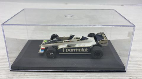 Tenariv Brabham BT50 Piquet Canada Winner 1/43 kit montato, gomma anteriore destra rotta