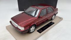 Top Marques Lancia Thema I Serie 1/18 basetta con leggeri segni di usura, scatola leggermente usurata - scala 1:18