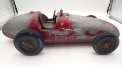 Toschi Vignola Ferrari F500 1952 1/8, originale con evidenti segni del tempo, con meccanismo interno e manovella - foto 6