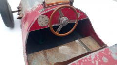 Toschi Vignola Ferrari F500 1952 1/8, originale con evidenti segni del tempo, con meccanismo interno e manovella - foto 5