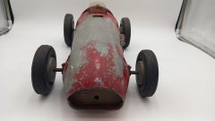 Toschi Vignola Ferrari F500 1952 1/8, originale con evidenti segni del tempo, con meccanismo interno e manovella - scala 1:8