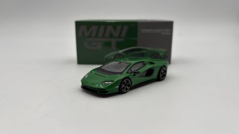 TSM Model Lamborghini Countach LPI 800-4 1/64