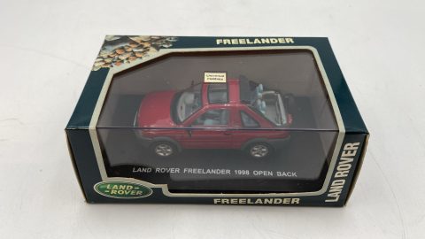 Universal Hobbies Land Rover Freelander 1998 Open Back 1/43