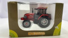 Universal Hobbies MC Cormick CX 95 1/32, scatola rovinata - scala 1:32