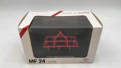 Universal Hobbies Massey Ferguson 24 Chisel Plough 1/32 - scala 1:32