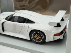 UT Models Porsche 911 GT 1 1996 1/18 Confezione Lievemente usurata - foto 3