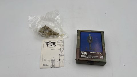 Verlinden Productions Gas Station 1930-'40 1/35
