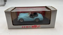Vitesse Triumph TR2 open cabriolet 1954 1/43, vernice carrozzeria rovinata - scala 1:43