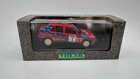 Vitesse Lancia Integrale Martini Racing 1/43, Scatola lievemente usurata