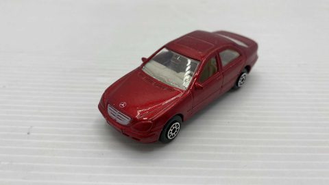 Welly Mercedes Benz S-Class 1/64, buone condizioni, senza scatola originale