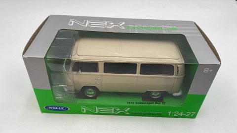 Welly Volkswagen Bus T2 1972 1/24-27
