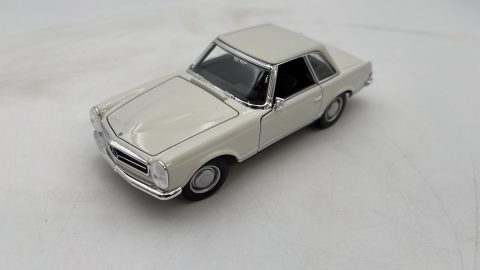 Welly Mercedes-Benz 230SL 1963 1/24 senza scatola originale