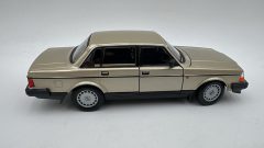 Welly Volvo 240 CL 1/24,  senza scatola originale - foto 2