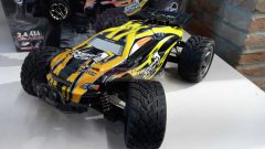 WL Toys auto radiocomandata Truggy 1/12, motore a spazzole, 4 ruote motrici, radio in 2,4 ghz, completa di tutto - scala 1:12