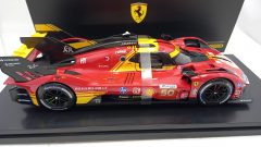 Bburago Ferrari 499P #50 24h Le Mans 2024 1/18, completo di teca - foto 4