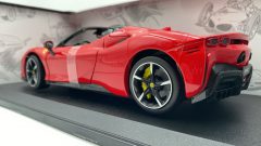 Bburago Ferrari SF90 Spider 1/18 - foto 4