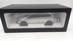 GT Spirit Mercedes B-Class W247 2018 1/18 - foto 7