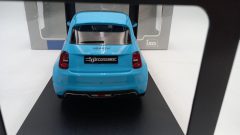 IXO Fiat Abarth 500e 2024 1/18 - foto 4