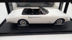 KK Scale Ferrari 365 California Spyder 1966 1/18 - foto 5