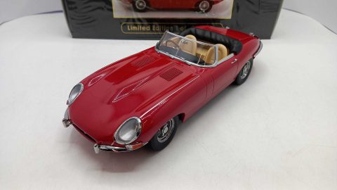 KK Scale Jaguar E-Type Series 1 RHD Convertible 1961 1/18