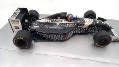 Minichamps Sauber Mercedes C13 H.H. Frentzen 1/18, confezione lievemente usurata - foto 3