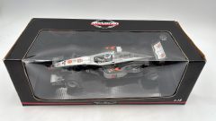 Minichamps McLaren MP4/13 M. Hakkinen 1/18 mancano specchietti, lievi segni di usura del tempo - foto 7