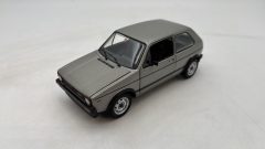 Metro Volkswagen Golf GTI 1978 1/24 senza scatola originale, manca maniglia portiera sinistra - foto 1