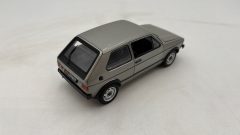 Metro Volkswagen Golf GTI 1978 1/24 senza scatola originale, manca maniglia portiera sinistra - foto 2