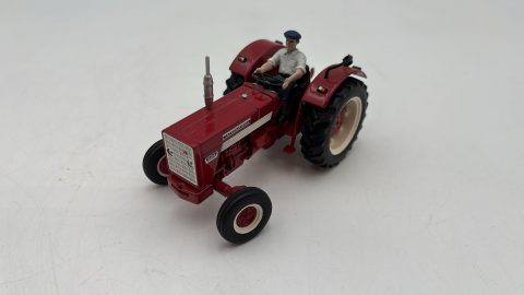Replicagri International Harvester 624 1/32 senza scatola originale